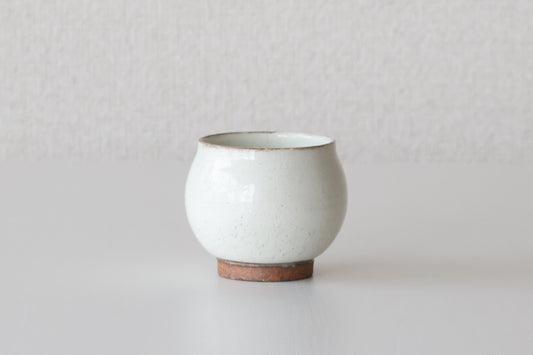 白泥丸湯呑み(淡海陶芸研究所 / 山元一真)