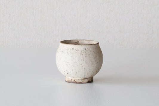 錆白泥丸湯呑み(淡海陶芸研究所 / 山元一真)