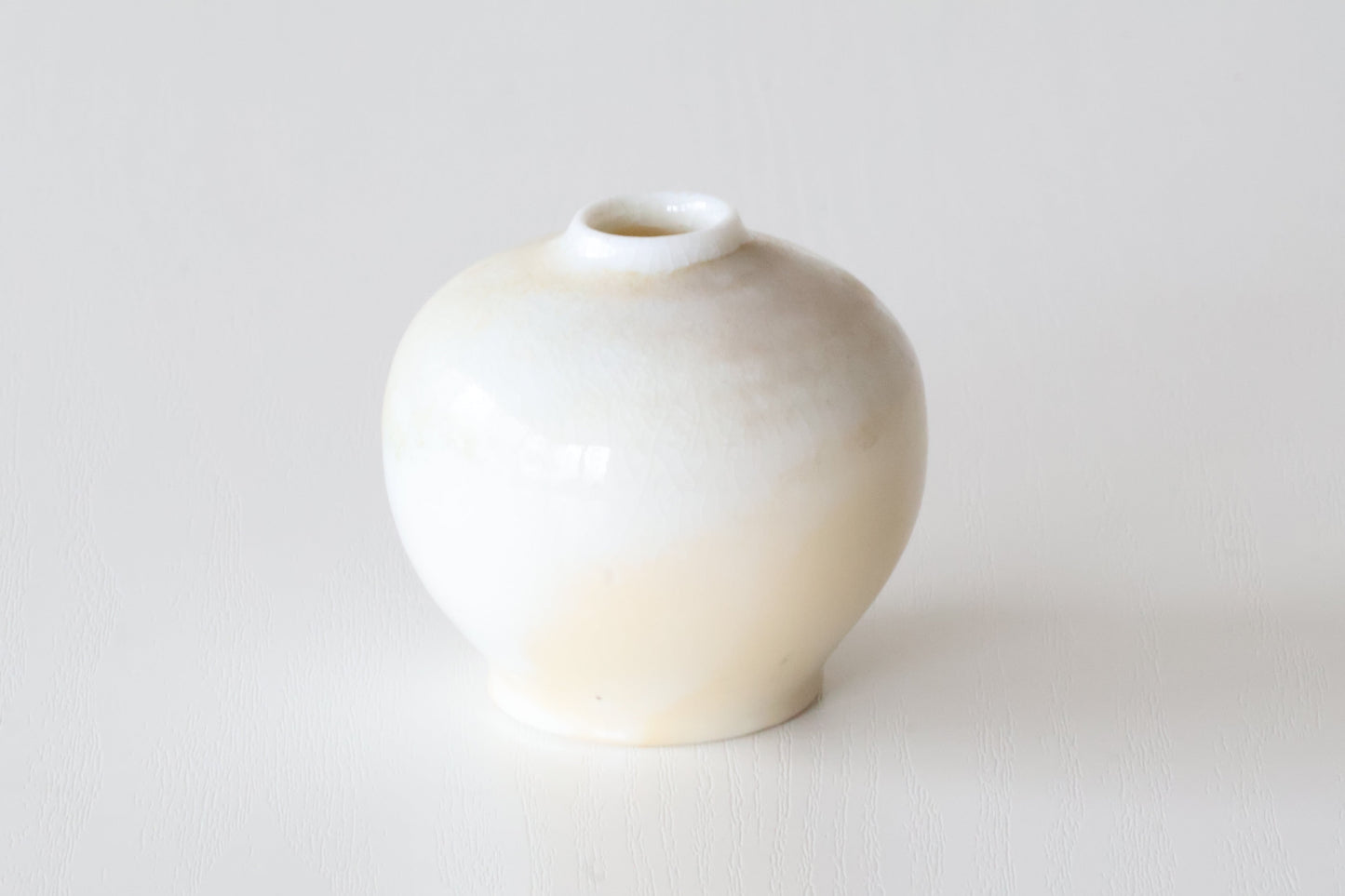 穴窯磁器一輪挿し A（谷口和灼）