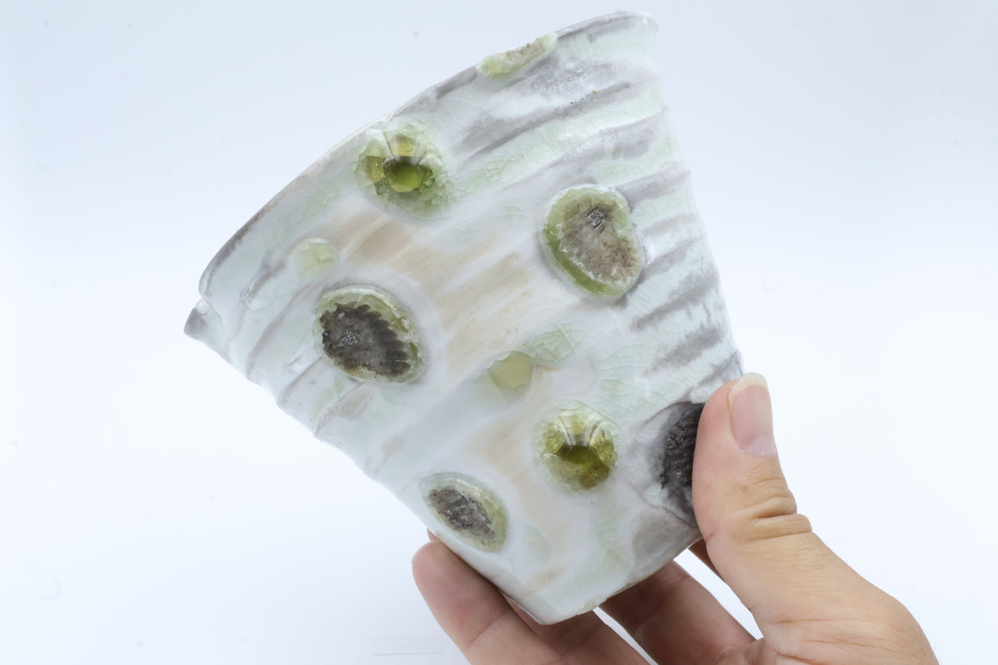 伊賀磁器貝目片口（須釜優子）