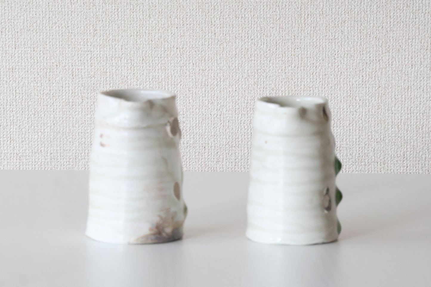 伊賀磁器貝目筒片口（須釜優子）