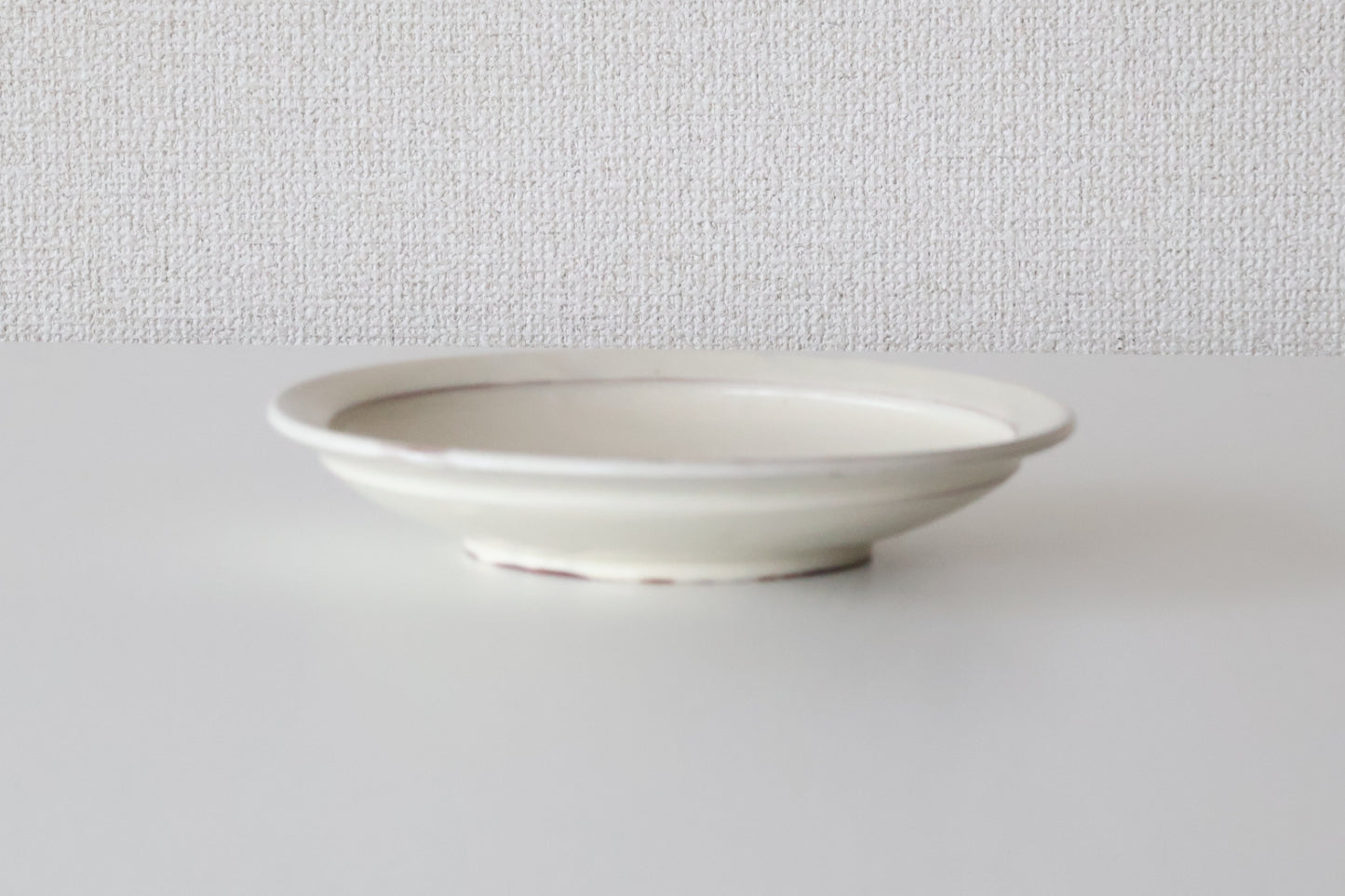 粉引７寸リム皿（石井菜摘）
