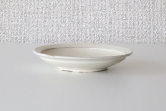 粉引７寸リム皿（石井菜摘）