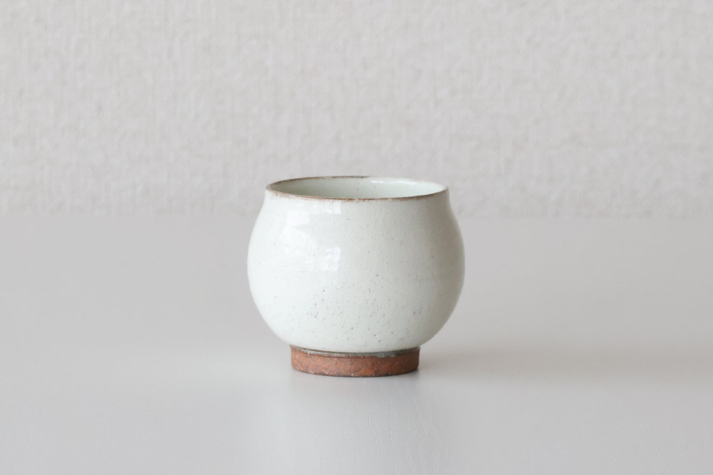 白泥丸湯呑み（淡海陶芸研究所 / 山元一真）