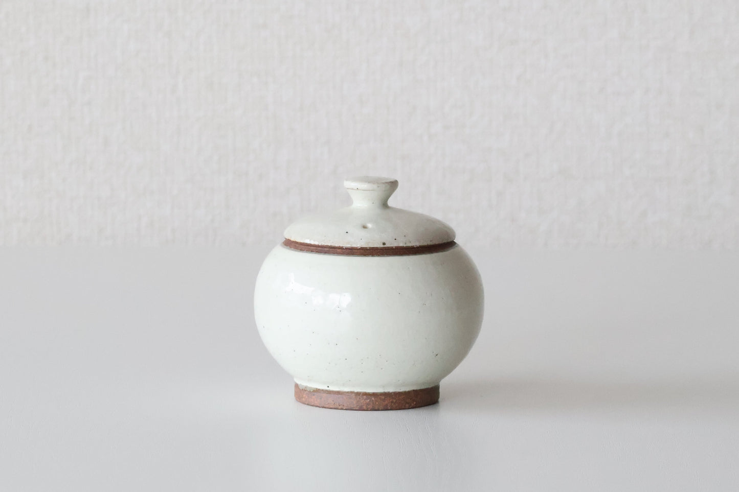 白泥おんたま（淡海陶芸研究所 / 山元一真）