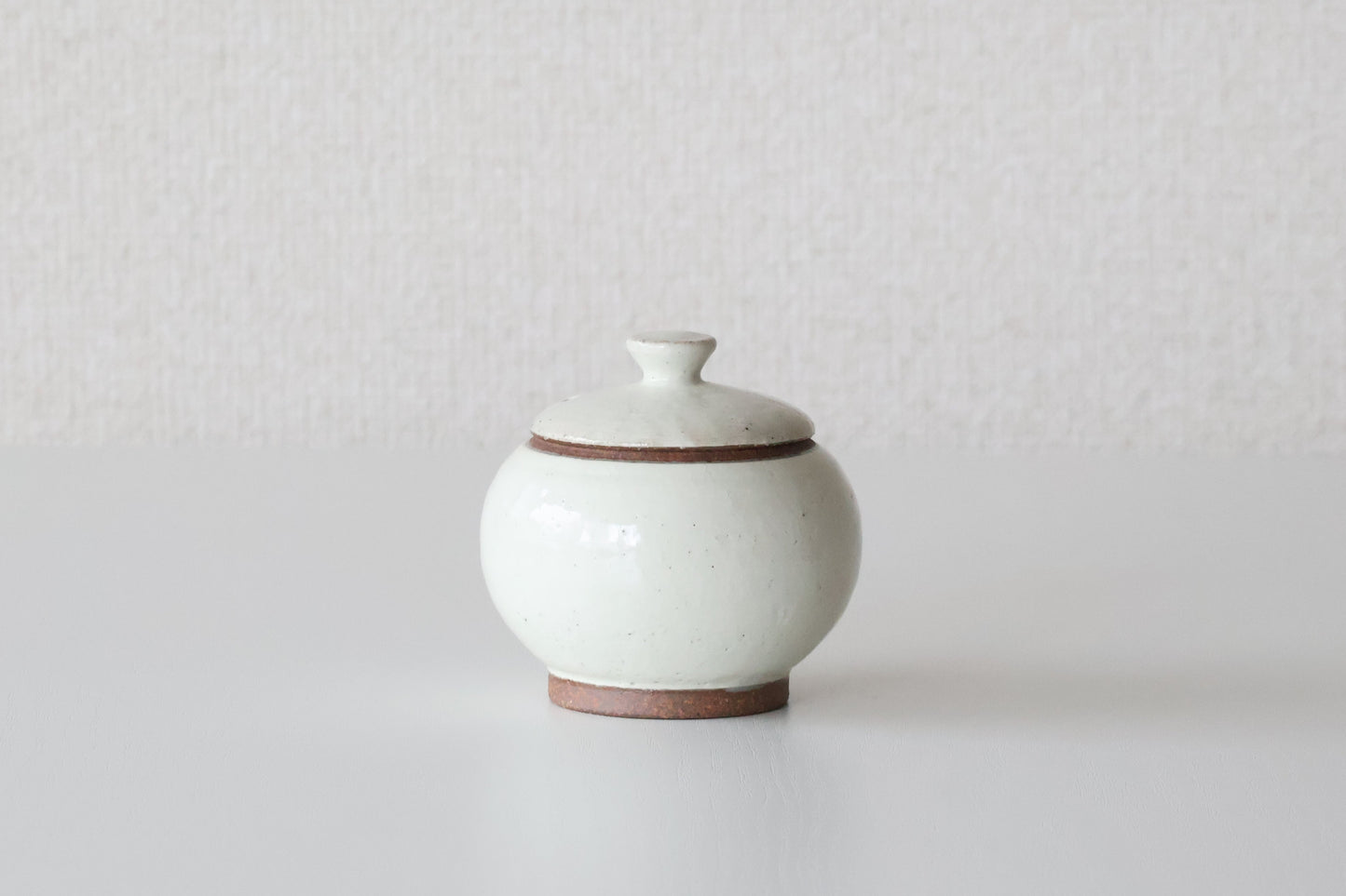 白泥おんたま（淡海陶芸研究所 / 山元一真）