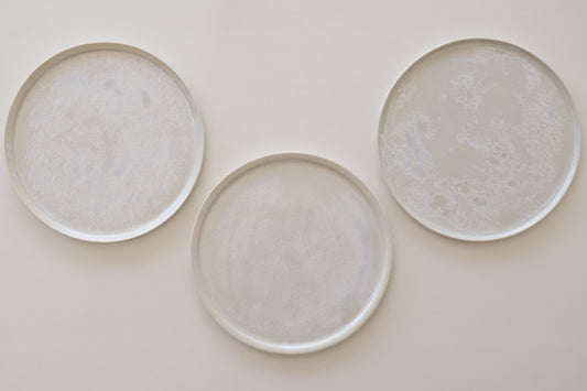 結晶釉プレート白（大森悦生）