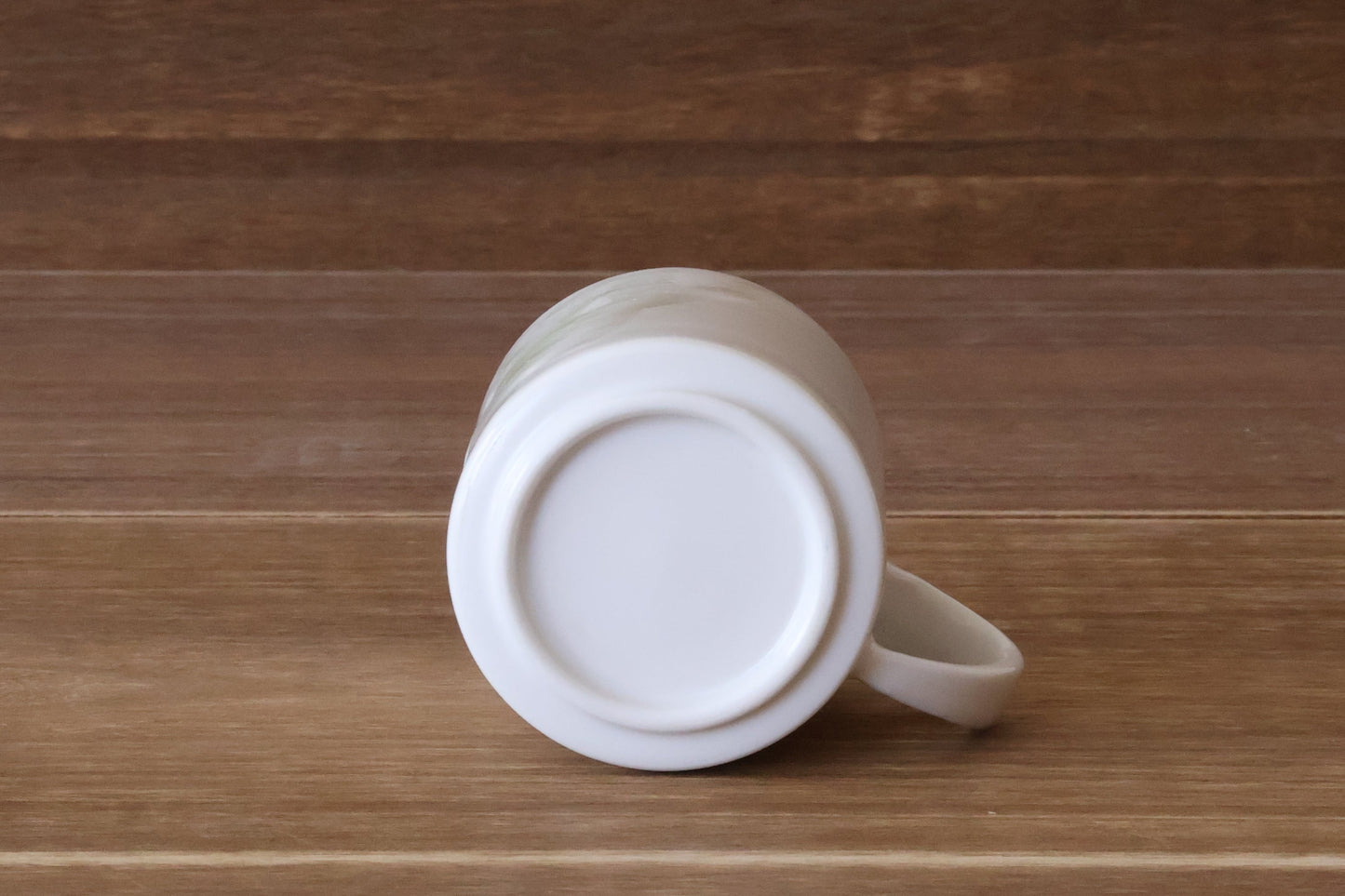 コーヒーカップ（イワオトナリテ）